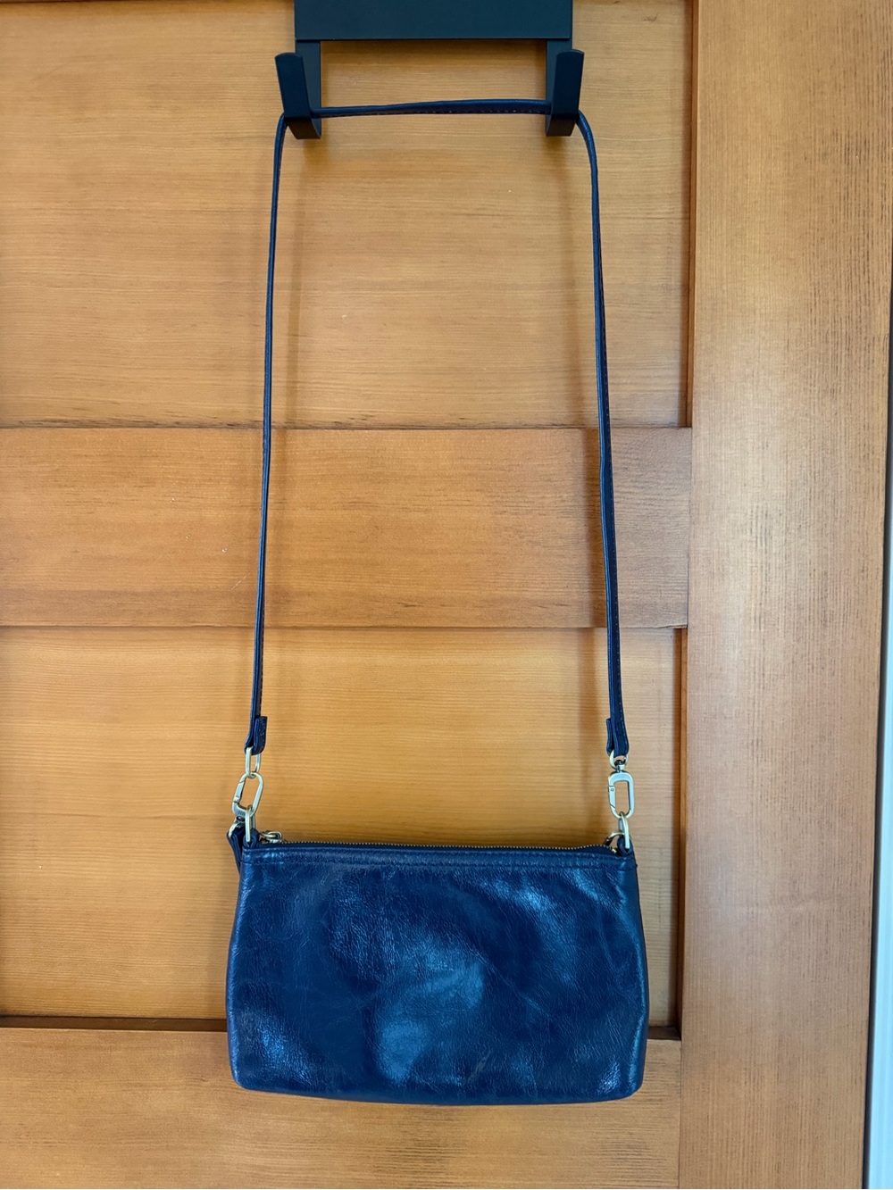 Hobo Darcy Crossbody - Polished Leather Dark Blue 3-in-one - Picture 4 of 9